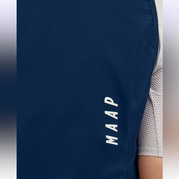 NEW MAAP women’s vest size M Navy - Picture 6 of 13
